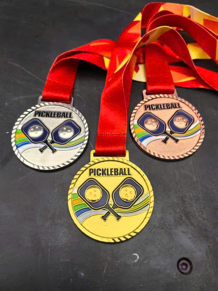 Huy Chương Pickleball Dây Đỏ